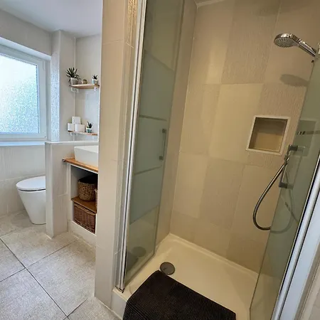 Happystay Family House By Dream Apartments بيت للعطل شيسي